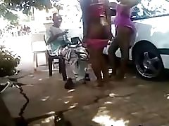 Suave suruba - putaria no meio da rua
