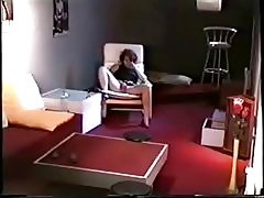 Bela vista de minha mãe dedilhado na sala de estar