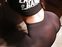 Twerking ébano em caneleiras