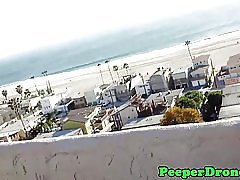 Sexo no terraço, filmado por zangão